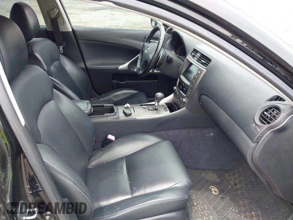 2009 Lexus IS 250 with VIN JTHCK262395032810, listed as a IAAI auction lot 42718026 with 260,679 mi miles and . Bid and sale history available at DreamBid. Image 5.