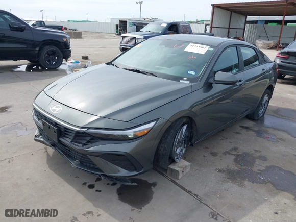 2024 Hyundai Elantra SEL with VIN KMHLM4DG6RU785092, listed as a IAAI auction lot 41734661 with 37,902 mi miles. Bid and sale history available at carsss.com. Image 20.