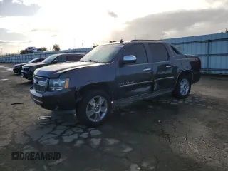 2010 Chevrolet Avalanche LTZ with VIN 3GNVKGE01AG102946, listed as a Copart auction lot 45349915 with 153,840 mi miles and Salvage Title. Bid and sale history available at carsss.com. Image 1.