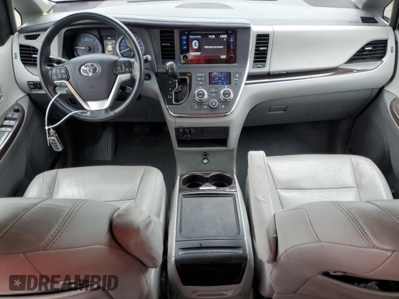 2017 Toyota Sienna XLE Auto Access Seat с VIN 5TDYZ3DC2HS895241, выставлен на аукционе Copart как лот 57505945 с пробегом 178 331 миль миль и Списание • Salvage title. История ставок и продаж доступна на DreamBid. Изображение 8.
