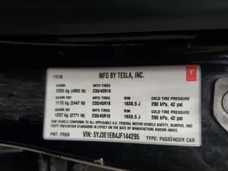 2018 Tesla Model 3 Long Range Battery z VIN 5YJ3E1EB4JF144295, wystawiony jako Copart lot #58754715 z przebiegiem 63 569 mil mil oraz Tytuł czysty. Historia ofert i sprzedaży dostępna na DreamBid. Obrazek 12.