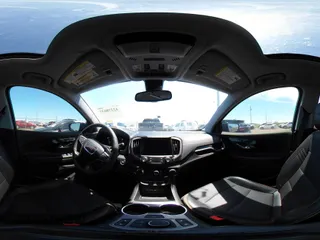 2024 GMC Terrain AT4 z VIN 3GKALYEG3RL222343, wystawiony jako IAAI lot #42238637 z przebiegiem 11 837 mil mil oraz . Historia ofert i sprzedaży dostępna na DreamBid. Obrazek 18.