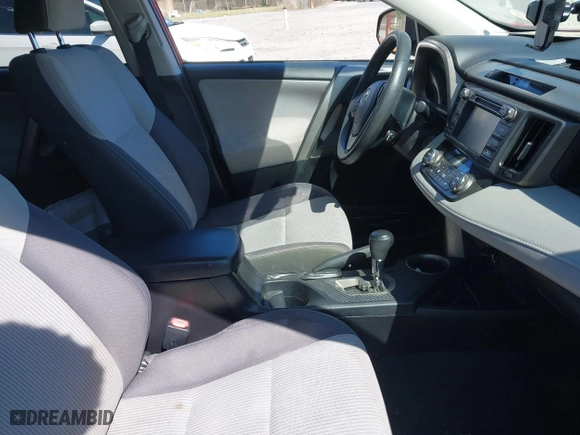 2015 Toyota RAV4 XLE with VIN JTMWFREV9FJ045975, listed as a IAAI auction lot 41896046 with 173,044 mi miles. Bid and sale history available at carsss.com. Image 5.