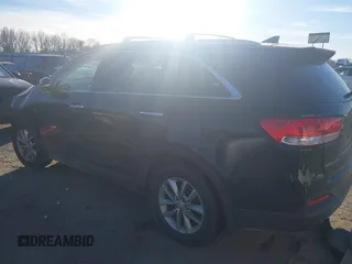 2017 Kia Sorento LX z VIN 5XYPG4A50HG287924, wystawiony jako IAAI lot #41078288 z przebiegiem Nie podano mil oraz . Historia ofert i sprzedaży dostępna na DreamBid. Obrazek 13.