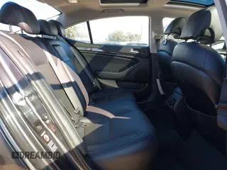 2015 Kia Cadenza Premium with VIN KNALN4D72F5176568, listed as a IAAI auction lot 41755575 with 117,780 mi miles. Bid and sale history available at carsss.com. Image 8.
