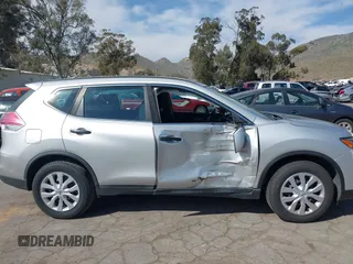 2016 Nissan Rogue SL with VIN 5N1AT2MT9GC753445, listed as a IAAI auction lot 42011924 with 110,663 mi miles and . Bid and sale history available at carsss.com. Image 13.