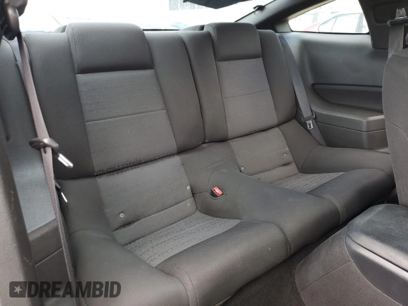 2007 Ford Mustang Deluxe z VIN 1ZVHT80N075219801, wystawiony jako Copart lot #57247925 z przebiegiem 203 385 mil mil oraz Czysty tytuł • Clean title. Historia ofert i sprzedaży dostępna na DreamBid. Obrazek 10.