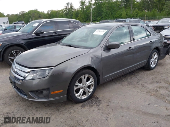 2012 Ford Fusion SE z VIN 3FAHP0HA1CR424096, wystawiony jako IAAI lot #42364116 z przebiegiem 53 026 mil mil oraz . Historia ofert i sprzedaży dostępna na DreamBid. Obrazek 2.