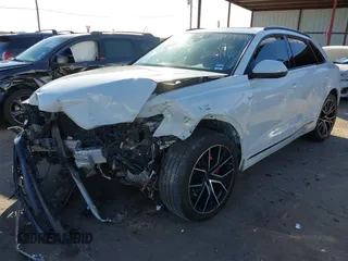 2021 Audi Q8 Premium Plus z VIN WA1EVAF12MD032227, wystawiony jako IAAI lot #41193948 z przebiegiem Nie podano mil oraz . Historia ofert i sprzedaży dostępna na DreamBid. Obrazek 2.