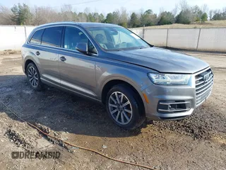 2017 Audi Q7 Premium Plus with VIN WA1LAAF71HD025850, listed as a IAAI auction lot 41567701 with 92,294 mi miles. Bid and sale history available at carsss.com. Image 1.