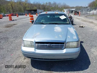 2007 Ford Crown Victoria LX z VIN 2FAFP74V37X122518, wystawiony jako IAAI lot #42071004 z przebiegiem 228 547 mil mil oraz . Historia ofert i sprzedaży dostępna na DreamBid. Obrazek 12.