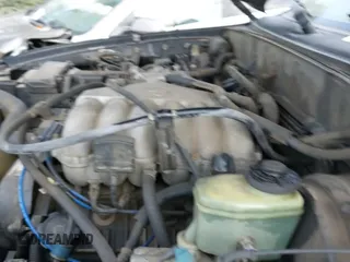 2000 Toyota 4Runner Limited z VIN JT3HN87R3Y0307556, wystawiony jako IAAI lot #43220348 z przebiegiem 280 234 mil mil oraz . Historia ofert i sprzedaży dostępna na DreamBid. Obrazek 12.