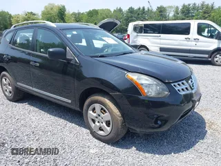 2015 Nissan Rogue S z VIN JN8AS5MV0FW251371, wystawiony jako IAAI lot #42407276 z przebiegiem 98 359 mil mil oraz . Historia ofert i sprzedaży dostępna na DreamBid. Obrazek 1.