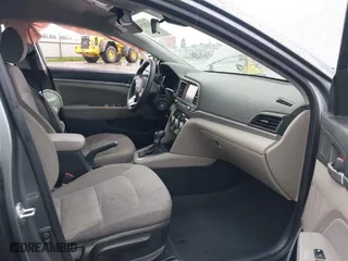 2019 Hyundai Elantra Preferred with VIN KMHD84LF5KU749255, listed as a IAAI auction lot 41712929 with 58,579 mi miles. Bid and sale history available at carsss.com. Image 5.