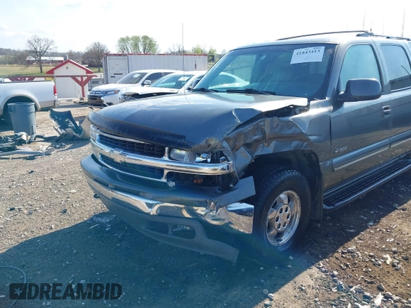 2000 Chevrolet Suburban LS with VIN 3GNFK16T1YG162181, listed as a IAAI auction lot 41843413 with 324,181 mi miles and . Bid and sale history available at DreamBid. Image 6.