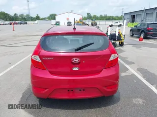 2012 Hyundai Accent GS z VIN KMHCT5AE9CU045281, wystawiony jako IAAI lot #42524006 z przebiegiem 209 063 mil mil oraz . Historia ofert i sprzedaży dostępna na DreamBid. Obrazek 16.