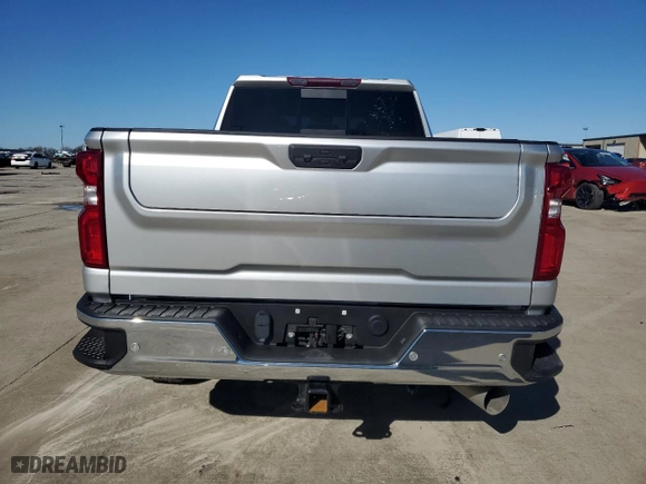 2022 Chevrolet Silverado 2500HD LTZ with VIN 2GC4YPEY2N1231155, listed as a Copart auction lot 86887644 with 20,175 mi miles and Clean Title. Bid and sale history available at carsss.com. Image 6.