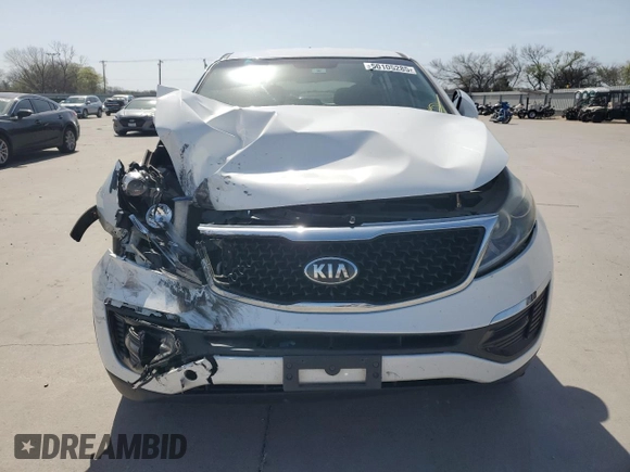 2015 Kia Sportage LX with VIN KNDPB3ACXF7762206, listed as a Copart auction lot 50105285 with 216,190 mi miles and Salvage Title. Bid and sale history available at DreamBid. Image 5.