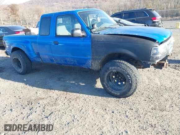 2000 Ford Ranger XL with VIN 1FTYR14C7YTA97775, listed as a IAAI auction lot 40771596 with 180,788 mi miles. Bid and sale history available at carsss.com. Image 1.