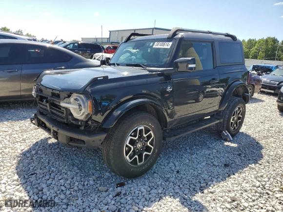 2021 Ford Bronco with VIN 1FMDE5APXMLA63439, listed as a Copart auction lot 58100614 with 42,973 mi miles and Salvage Title. Bid and sale history available at carsss.com. Image 1.