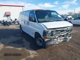 2002 Chevrolet City Express Cargo z VIN 1GCEG15W621214878, wystawiony jako IAAI lot #41421628 z przebiegiem 317 487 mil mil oraz . Historia ofert i sprzedaży dostępna na DreamBid. Obrazek 1.