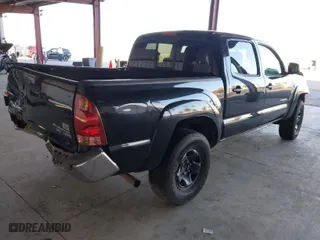 2007 Toyota Tacoma PreRunner with VIN 5TEJU62N77Z430199, listed as a IAAI auction lot 41383339 with 266,599 mi miles. Bid and sale history available at carsss.com. Image 4.