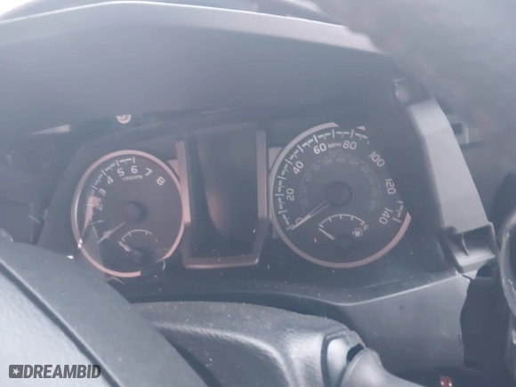 2019 Toyota Tacoma 4WD SR with VIN 3TMCZ5AN6KM283675, listed as a IAAI auction lot 41245232 with 35,337 mi miles. Bid and sale history available at carsss.com. Image 7.