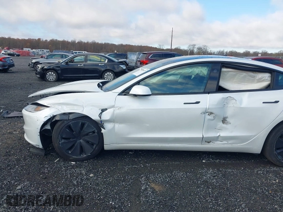 2024 Tesla Model 3 with VIN 5YJ3E1EA8RF786196, listed as a IAAI auction lot 40780675 with 5,959 mi miles and . Bid and sale history available at DreamBid. Image 15.