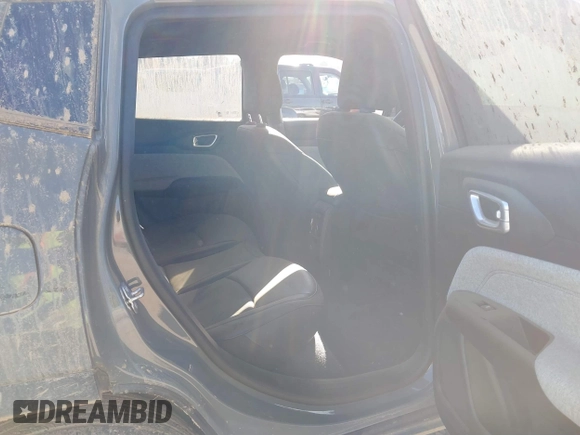 2023 Jeep Compass Latitude Lux with VIN 3C4NJDFN4PT521619, listed as a IAAI auction lot 40676656 with Not provided miles and . Bid and sale history available at DreamBid. Image 8.