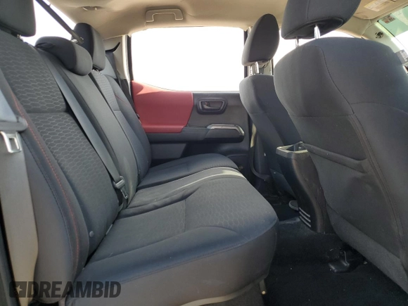 2019 Toyota Tacoma SR z VIN 3TMCZ5AN1KM191177, wystawiony jako Copart lot #56282085 z przebiegiem 110 837 mil mil oraz Szkoda całkowita • Salvage title. Historia ofert i sprzedaży dostępna na DreamBid. Obrazek 10.