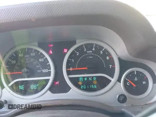 2008 Jeep Wrangler Unlimited Sahara with VIN 1J4GA59128L608191, listed as a IAAI auction lot 42669266 with 201,156 mi miles and . Bid and sale history available at DreamBid. Image 15.