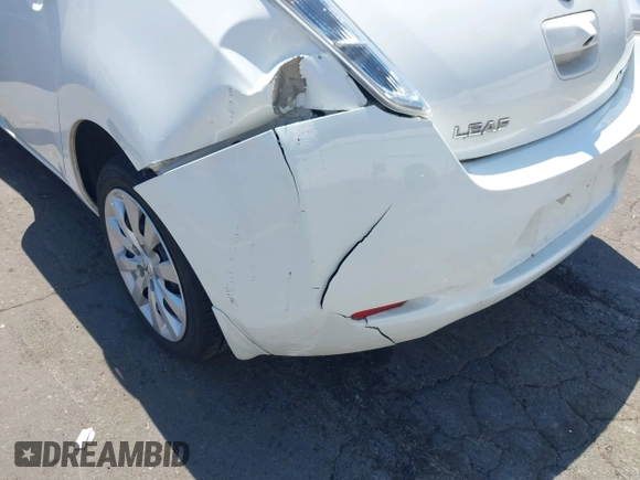 2015 Nissan LEAF SL with VIN 1N4AZ0CP8FC303950, listed as a IAAI auction lot 42396987 with 73,769 mi miles and . Bid and sale history available at DreamBid. Image 6.