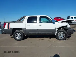 2005 Chevrolet Avalanche LS with VIN 3GNEC12ZX5G182122, listed as a IAAI auction lot 41377166 with 239,987 mi miles and . Bid and sale history available at DreamBid. Image 14.