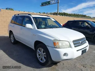 2006 Toyota Highlander Hybrid with VIN JTEDW21A660002214, listed as a IAAI auction lot 41273244 with 142,801 mi miles. Bid and sale history available at carsss.com. Image 1.