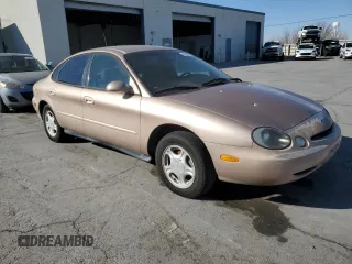 1996 Ford Taurus GL with VIN 1FALP52UXTA309372, listed as a Copart auction lot 41986075 with 68,646 mi miles and Clean Title. Bid and sale history available at carsss.com. Image 4.