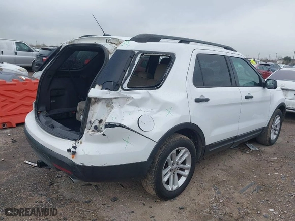2015 Ford Explorer with VIN 1FM5K7B80FGA63994, listed as a IAAI auction lot 41687175 with 122,501 mi miles. Bid and sale history available at carsss.com. Image 4.