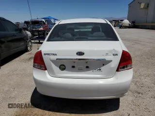 2008 Kia Spectra EX z VIN KNAFE121685506287, wystawiony jako Copart lot #58065295 z przebiegiem 181 686 mil mil oraz Szkoda całkowita • Salvage title. Historia ofert i sprzedaży dostępna na DreamBid. Obrazek 6.
