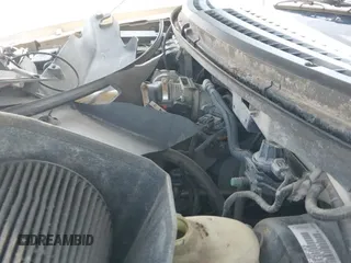 2005 Ford F-150 STX с VIN 1FTRX12W25FB40016, выставлен на аукционе IAAI как лот 42471824 с пробегом 175 264 миль миль и . История ставок и продаж доступна на DreamBid. Изображение 19.