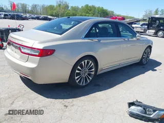 2017 Lincoln Continental Reserve z VIN 1LN6L9NP9H5616821, wystawiony jako IAAI lot #42217250 z przebiegiem 88 138 mil mil oraz . Historia ofert i sprzedaży dostępna na DreamBid. Obrazek 4.
