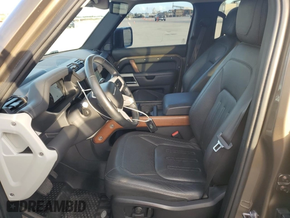 2020 Land Rover Defender HSE z VIN SALE9EEU7L2014905, wystawiony jako Copart lot #85282394 z przebiegiem 34 922 mil mil oraz Szkoda całkowita • Salvage title. Historia ofert i sprzedaży dostępna na DreamBid. Obrazek 7.