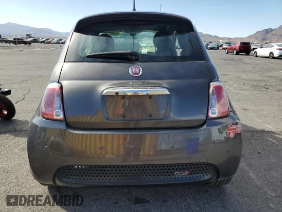 2018 FIAT 500e with VIN 3C3CFFGE1JT369314, listed as a Copart auction lot 61150135 with 44,664 mi miles and Salvage title. Bid and sale history available at DreamBid. Image 6.