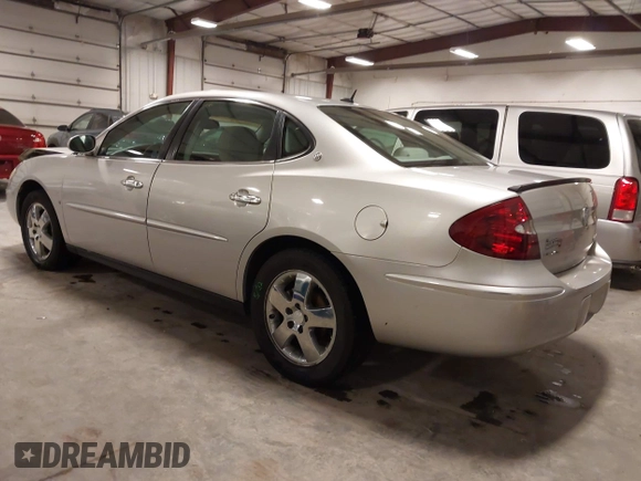 2006 Buick LaCrosse CX with VIN 2G4WC582761198119, listed as a IAAI auction lot 41860492 with 238,445 mi miles. Bid and sale history available at carsss.com. Image 3.