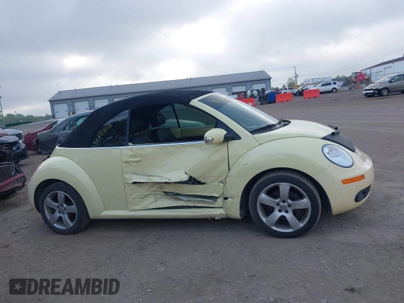 2006 Volkswagen Beetle с VIN 3VWSF31Y56M321421, выставлен на аукционе IAAI как лот 42172808 с пробегом 160 238 миль миль и . История ставок и продаж доступна на DreamBid. Изображение 13.