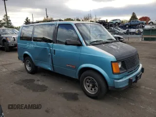 1993 Chevrolet Astro with VIN 1GNEL19W1PB171176, listed as a Copart auction lot 78195764 with 201,913 mi miles and Salvage Title. Bid and sale history available at carsss.com. Image 4.