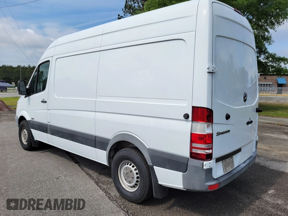 2013 Mercedes-Benz Sprinter Cargo with VIN WD3PE7CC4D5793367, listed as a IAAI auction lot 42122757 with 182,408 mi miles. Bid and sale history available at carsss.com. Image 3.