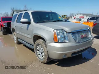 2007 GMC Yukon SLE z VIN 1GKFK13057J197990, wystawiony jako IAAI lot #41963224 z przebiegiem 187 060 mil mil oraz . Historia ofert i sprzedaży dostępna na DreamBid. Obrazek 1.