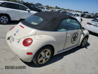 2005 Volkswagen Beetle GL with VIN 3VWBM31Y75M366011, listed as a Copart auction lot 70810124 with 62,284 mi miles and Clean Title. Bid and sale history available at DreamBid. Image 3.