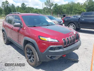 2017 Jeep Cherokee Trailhawk L Plus с VIN 1C4PJMBS4HD217640, выставлен на аукционе IAAI как лот 42546332 с пробегом 58 141 миль миль и . История ставок и продаж доступна на DreamBid. Изображение 1.