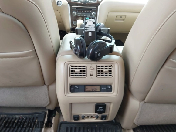 2014 Nissan Pathfinder Platinum with VIN 5N1AR2MM3EC700227, listed as a IAAI auction lot 42711575 with 146,327 mi miles and . Bid and sale history available at DreamBid. Image 13.