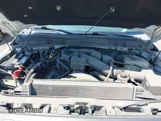 2015 Ford F-250 XLT z VIN 1FT7X2A6XFEB14897, wystawiony jako IAAI lot #42218738 z przebiegiem Nie podano mil oraz . Historia ofert i sprzedaży dostępna na DreamBid. Obrazek 10.